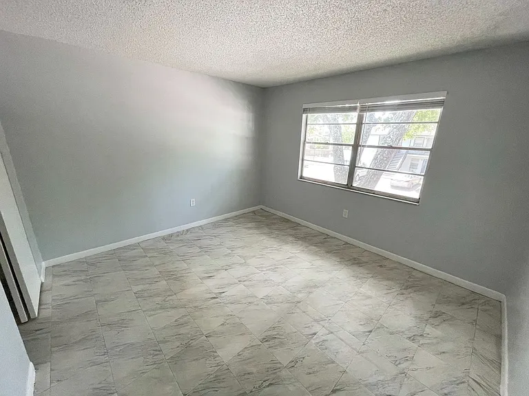 Janie B Apartments — Photo 42