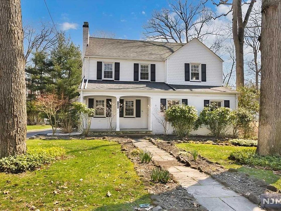 1st image of 128 Smull Ave