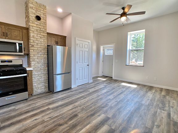 2nd image of 423 Adams Ave #4