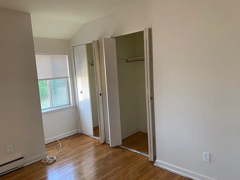 79 Webb Ave — Photo 8