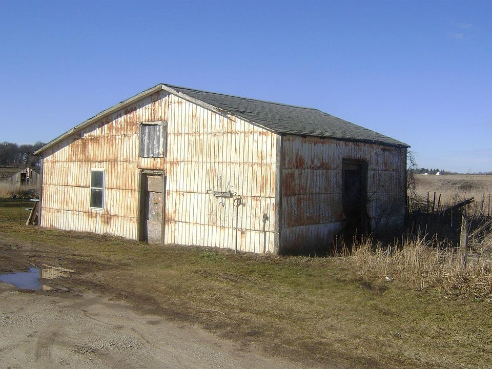 2nd image of 2041 White Fox Rd