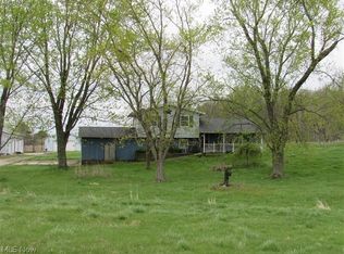 3902 McClintocksburg Rd, Diamond, OH 44412