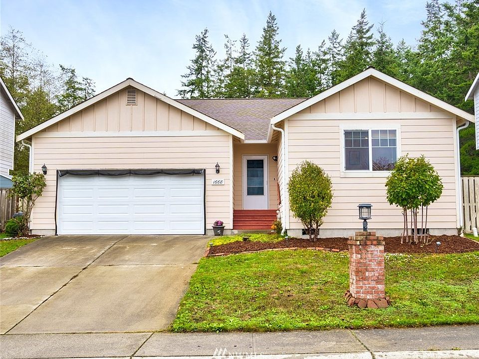 Wonderful single-level home in Cherry Hill