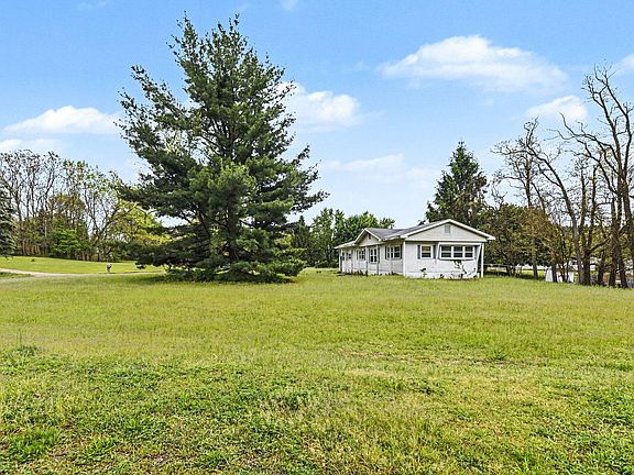 4th image of 39391 Sandyridge Cir
