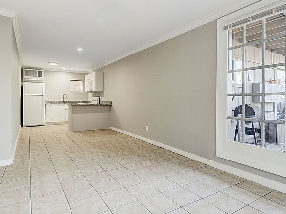 3rd image of 2013 Colquitt St #2