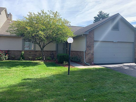 3rd image of 32930 Chapman Cir #42