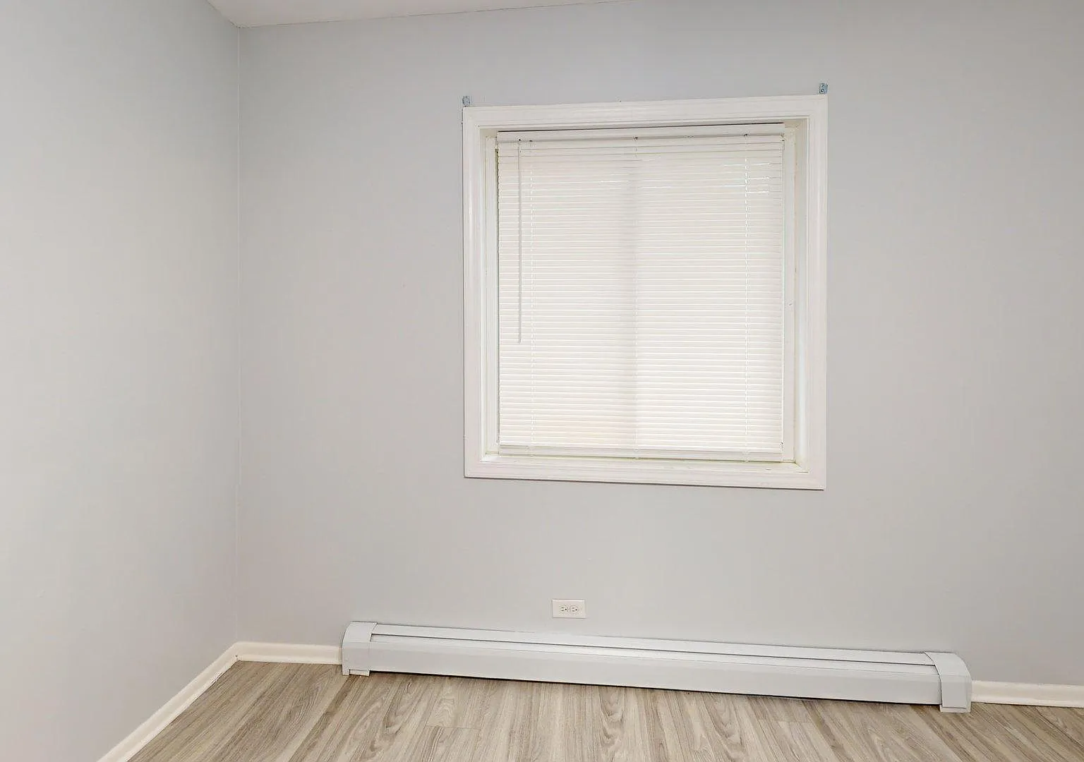 501 Chicago Road — Photo 4