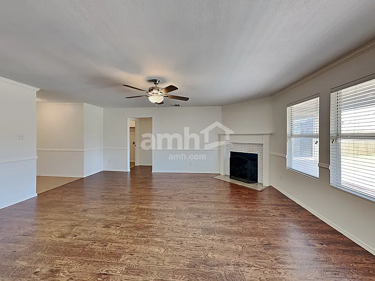 9921 Thomas Jefferson Dr — Photo 7