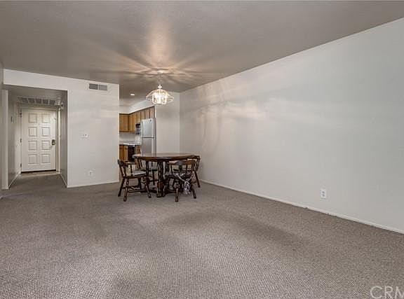 4th image of 1415 Sheridan Ave APT 17