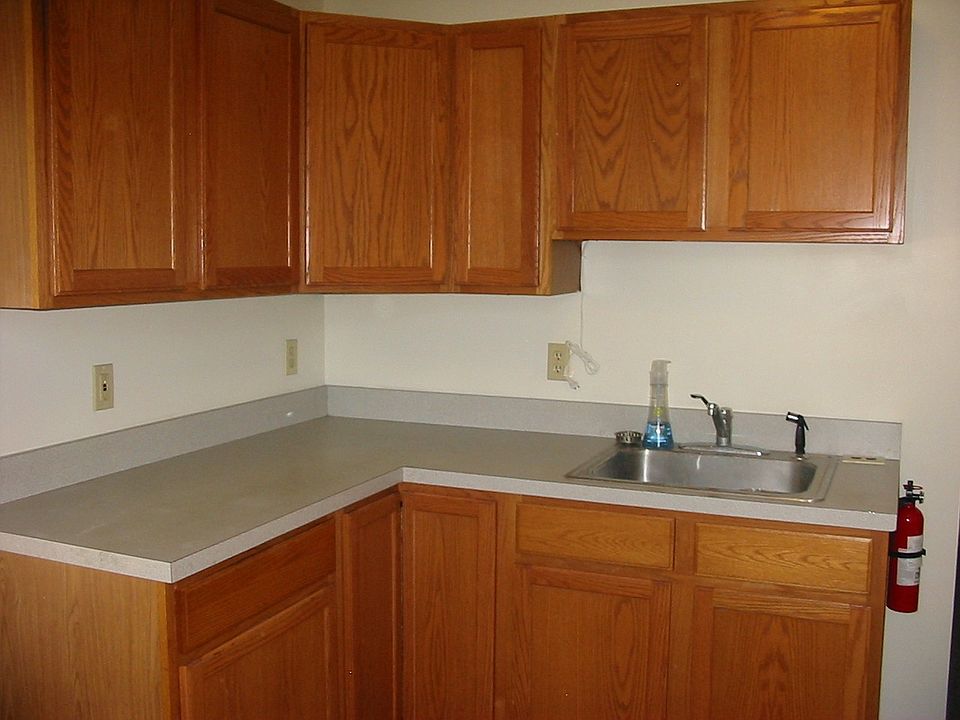 2nd image of 301 W 5th St APT 30
