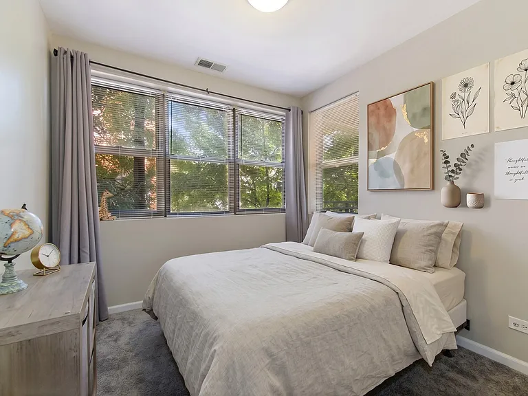 1618 S Halsted St #2D — Photo 15