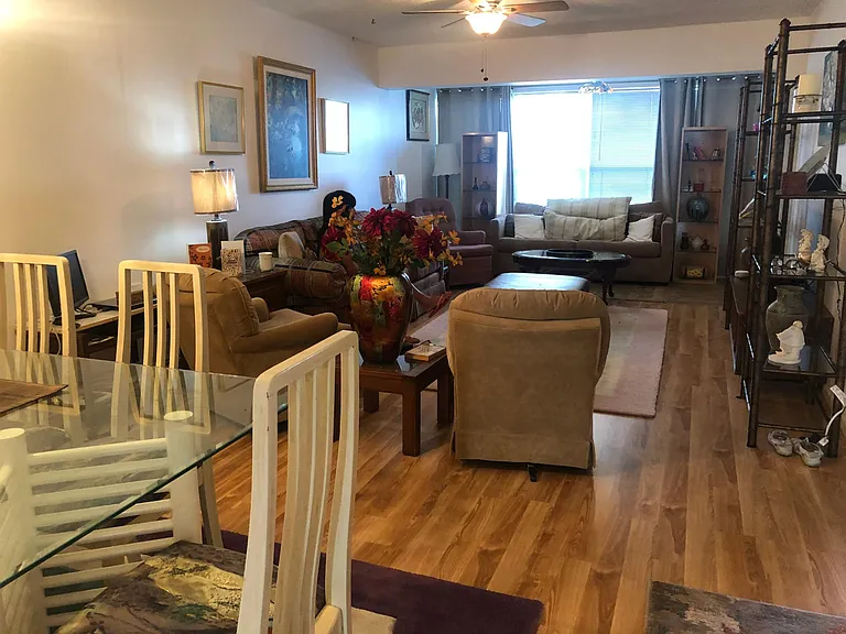 1411 SW 27th Ave #202 — Photo 4