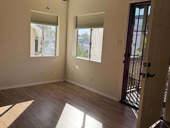 3rd image of 2018 Robinson Ave