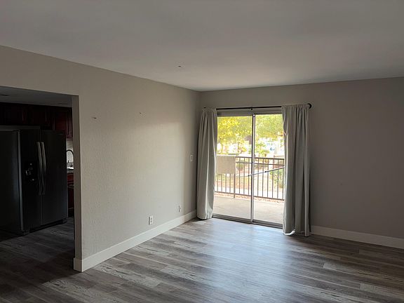 4th image of 5098 River Glen Dr Unit 211