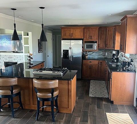 5th image of 14 Dellwood Dr