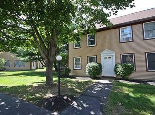 51 Farmgate Rd #51, South Berwick, ME 03908