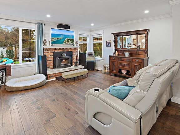 4th image of 1116 Cheeke Rd