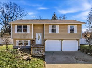 465 S Colonial Dr, Cortland, OH 44410