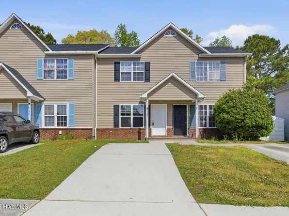 1063 W Pueblo Dr, Jacksonville, NC 28546