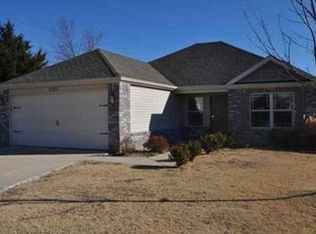 2301 S 12th Pl, Rogers, AR 72758