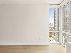 55 W 25th St