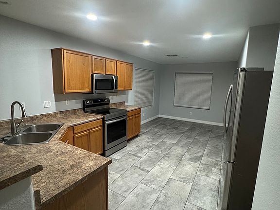 2nd image of 10791 W Roanoke Ave