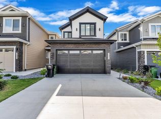 1924 164th St SW, Edmonton, AB T6W 5J9