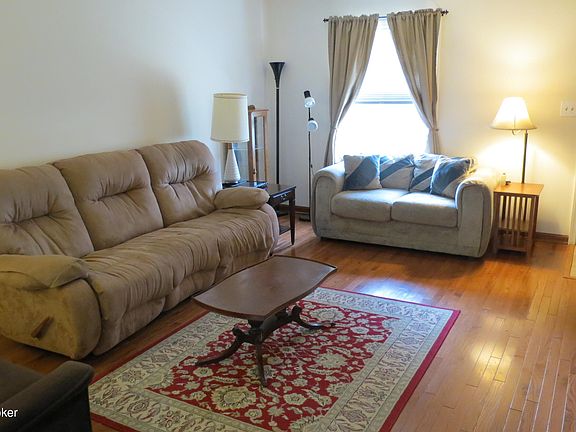 4th image of 1926 Goldsmith Ln Unit 73