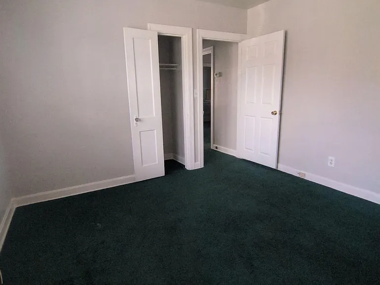 811 Mackinaw St — Photo 10