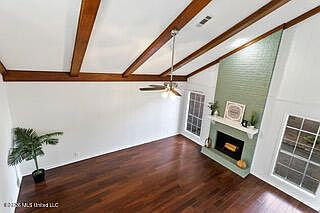 5th image of 154 Pleasant Grove Dr