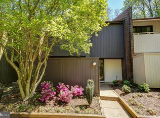 2065 Wethersfield Ct, Reston, VA 20191