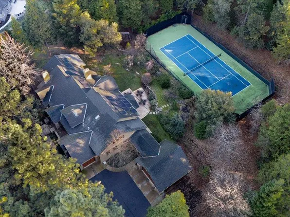 10952 Northcote Pl, Nevada City, CA 95959