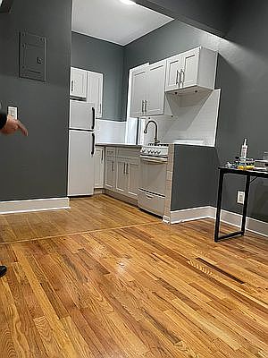 1st image of 16 Maujer St APT 10