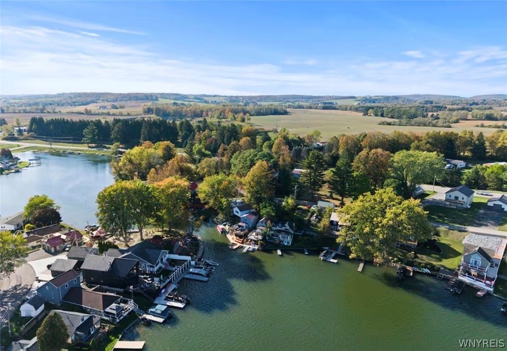 Apartment in Machias, Lime Lake - View 3