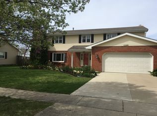 1208 Kenneth Dr, Bloomington, IL