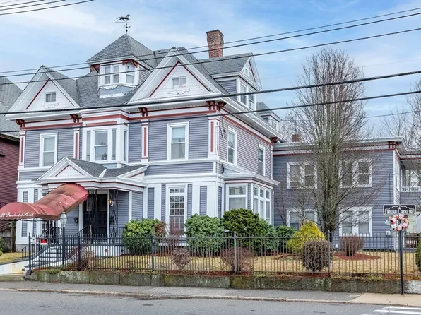 322 Pawtucket St, Lowell, MA 01854