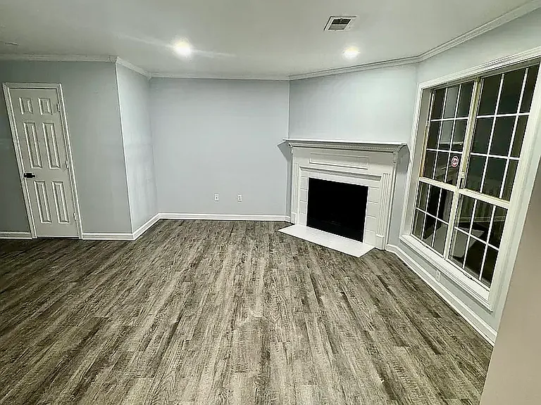 39 Huntsfield Dr — Photo 4
