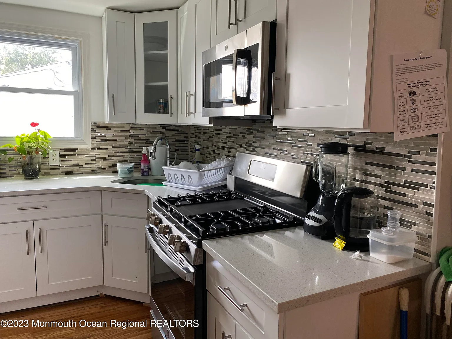 2 bed, 1704 sqft, $2,500 — Photo 4