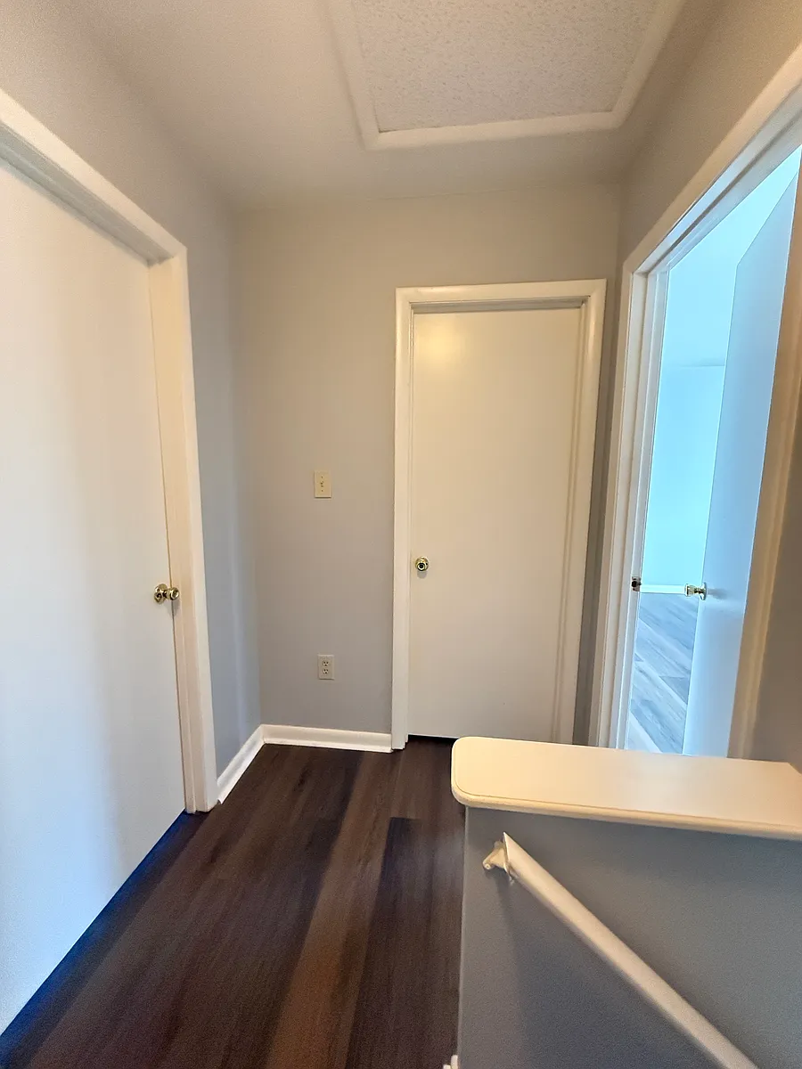 Building Photo - 855 Vista View Ln #6