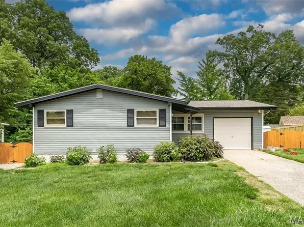 351 Amend Dr, Saint Louis, MO 63129