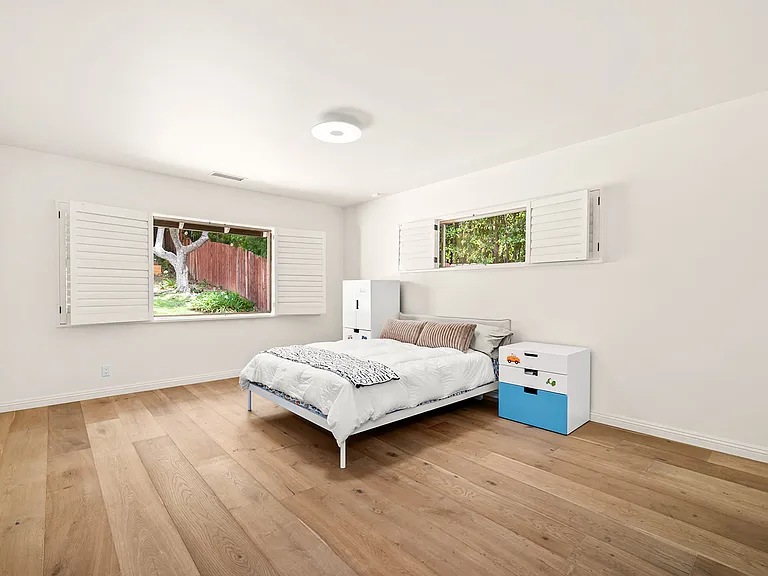 11365 Thurston Pl — Photo 13