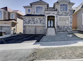 565 McGregor Farm Trl, Newmarket, ON L3X 0H7