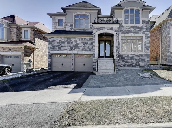 565 McGregor Farm Trl, Newmarket, ON L3X 0H7