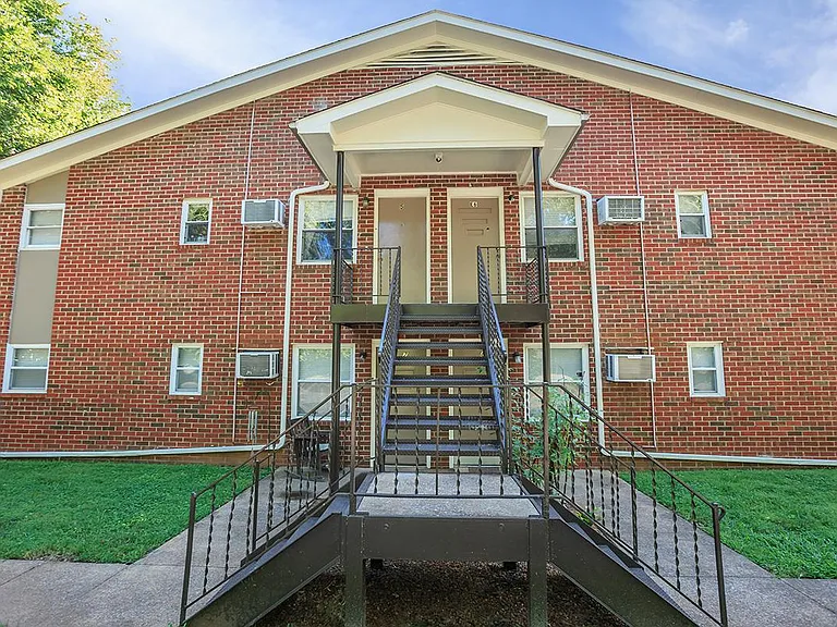Poplar Village — Photo 9