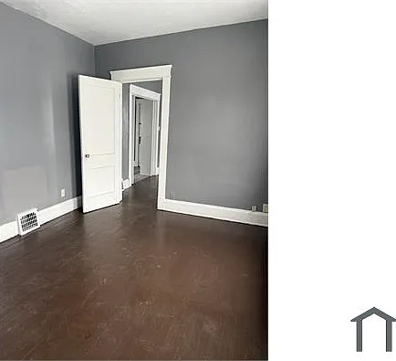 4 bed, $1,400 — Photo 4