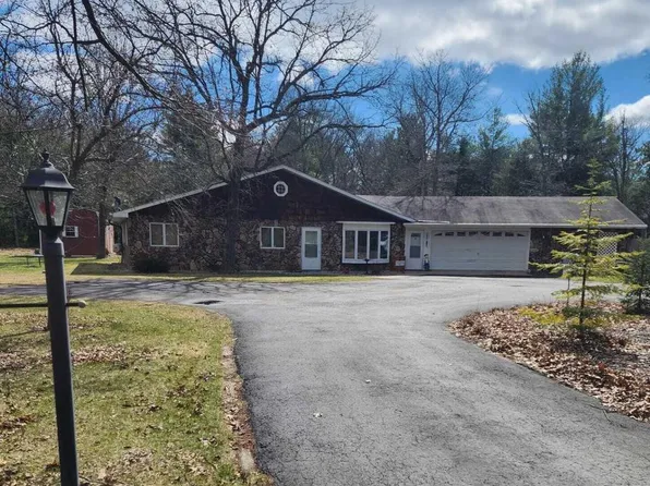 520 North 4th AVENUE, Redgranite, WI 54970