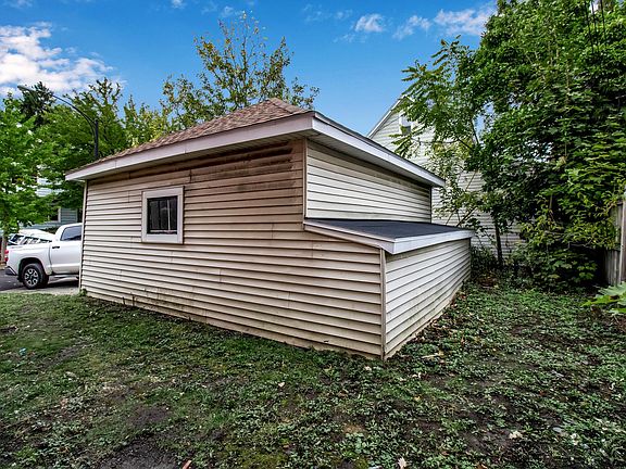 4th image of 49 Woodette Pl #1