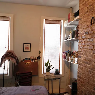 Rented by Nooklyn NYC LLC | media 23