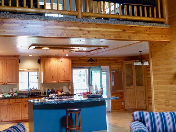 Kitchen to back deck