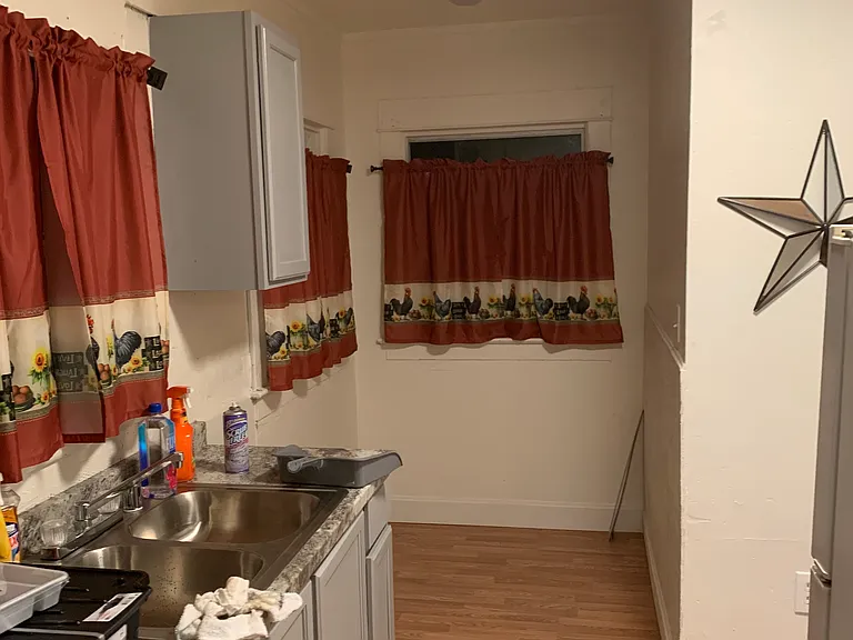 209 H St #209 — Photo 16